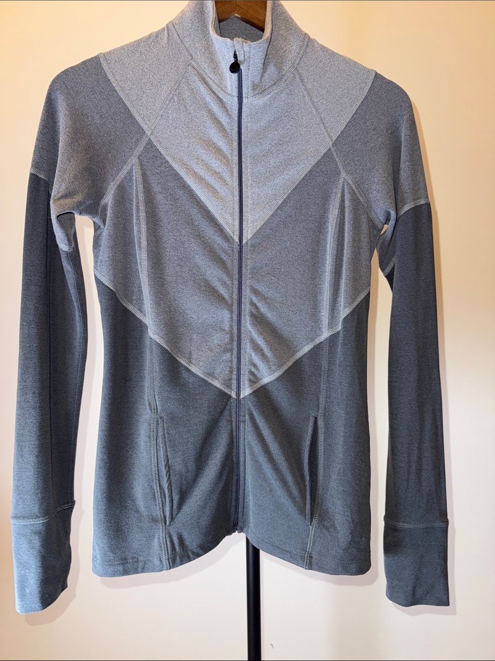 Beyond Yoga Tri-Tone Gray Colorblock Chevron Full Zip Athletic Jacket - Size S